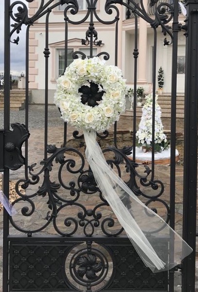 Květinový věnec - svatební 50cm
