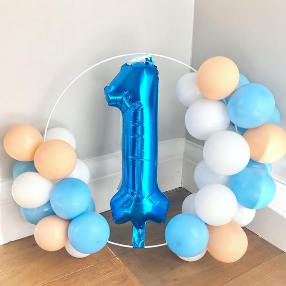 Číslice v obruči s balónky 150 cm